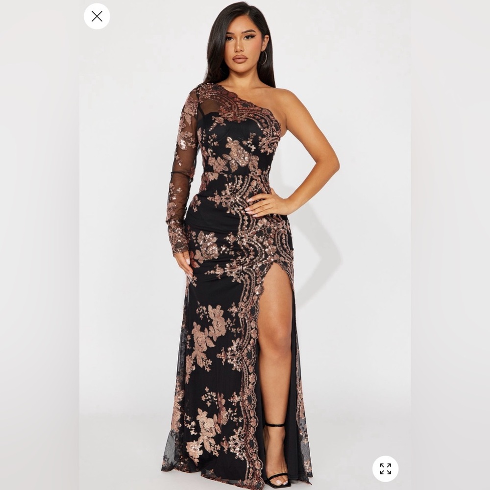 Elegant One-Shoulder Black and Gold Dress